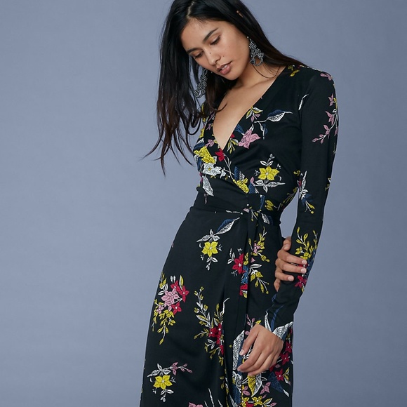 Diane Von Furstenberg Dresses & Skirts - Diane Von Furstenberg Julian Silk Wrap Dre…